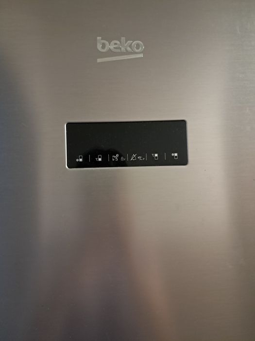 Lodówka Beko niesprawna