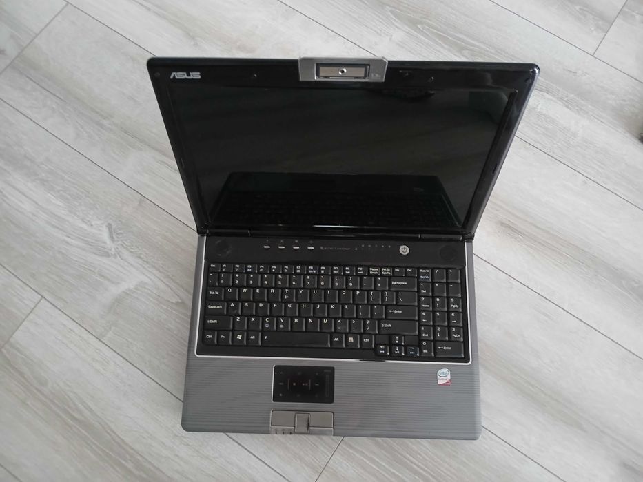 Laptop Notebook ASUS X57V 4GB Ram 512 GB