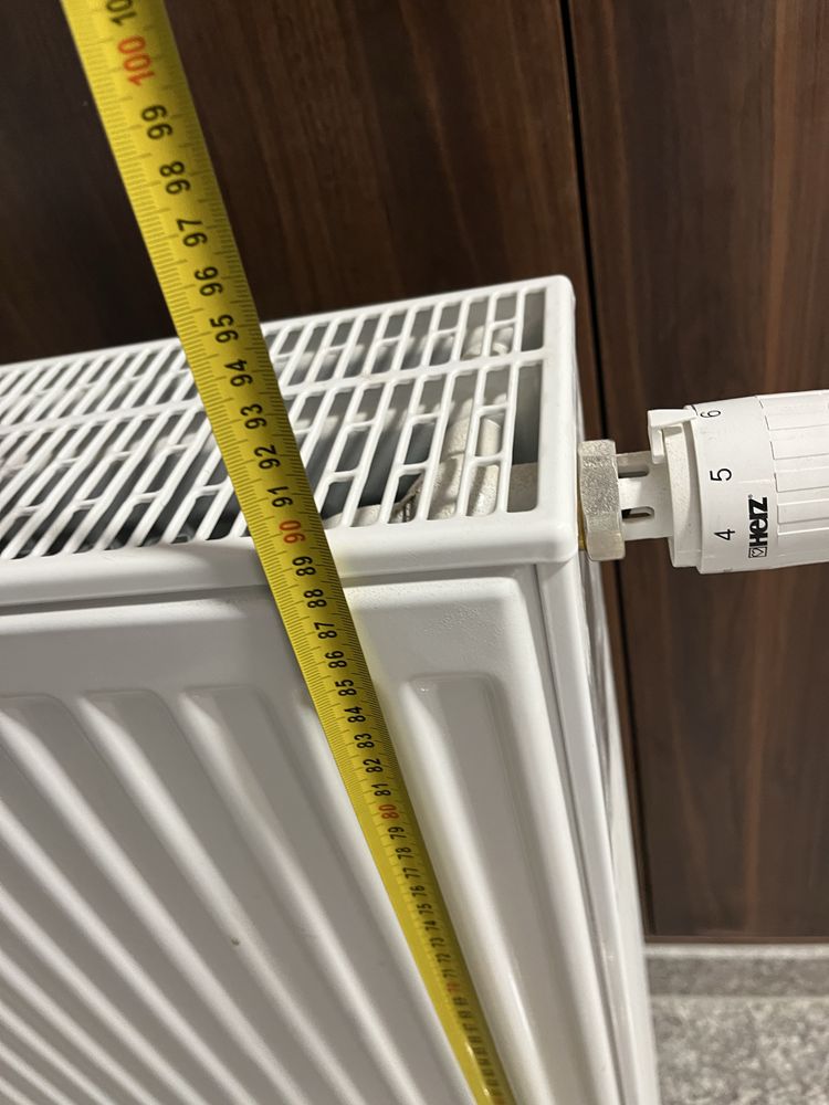 Grzejniki Kermi praktycznie nowe zdemontowane ze sciany ok 1400W