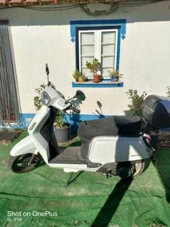 Mota 125cc como nova