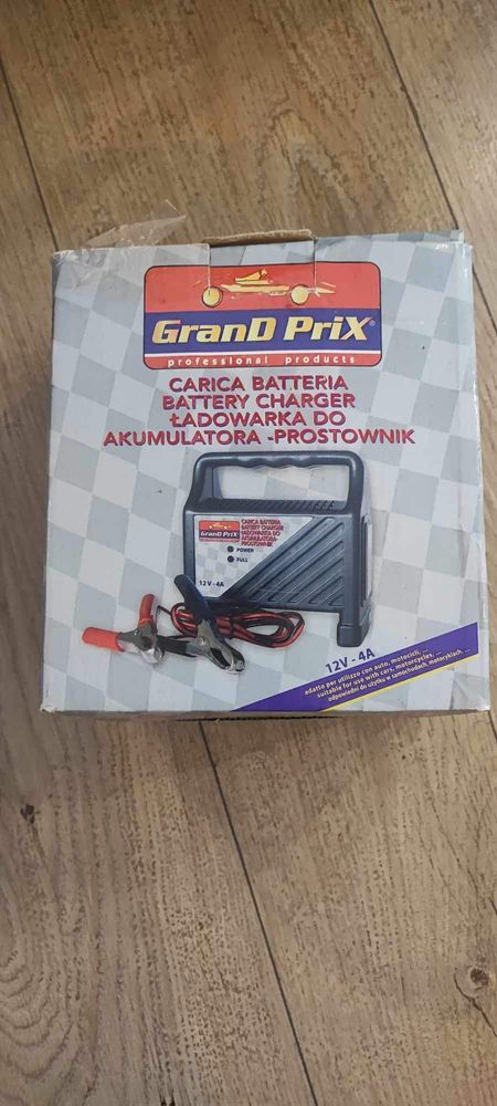 Prostownik Grand Prix recharge 12V-4A nowy