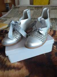 buty srebrne nowe