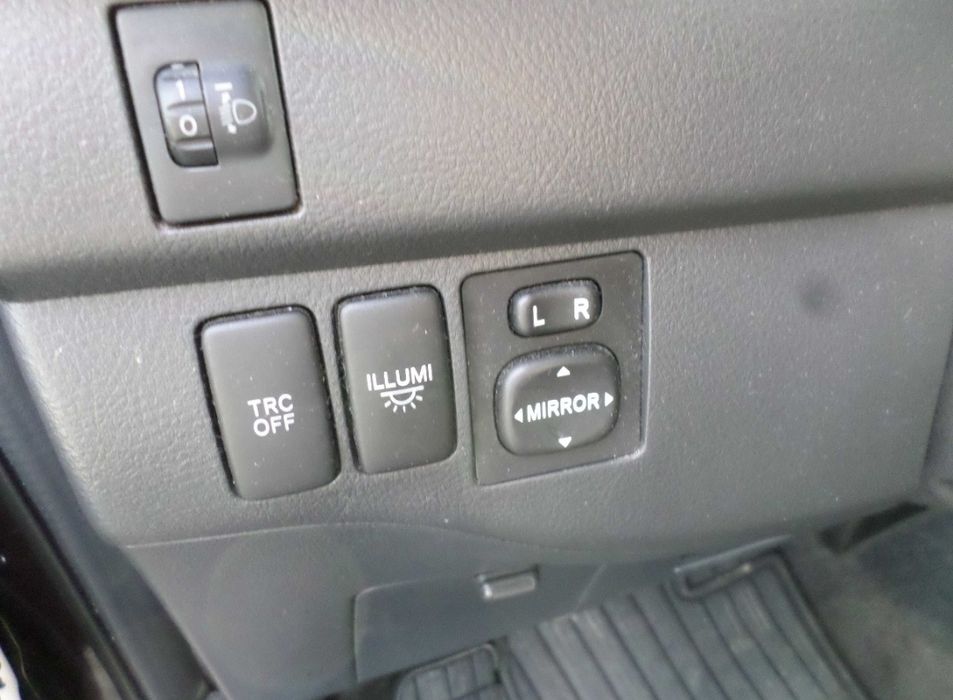 Daihatsu Materia 2008, 260000 км., бензин 1,3 л., МКПП.