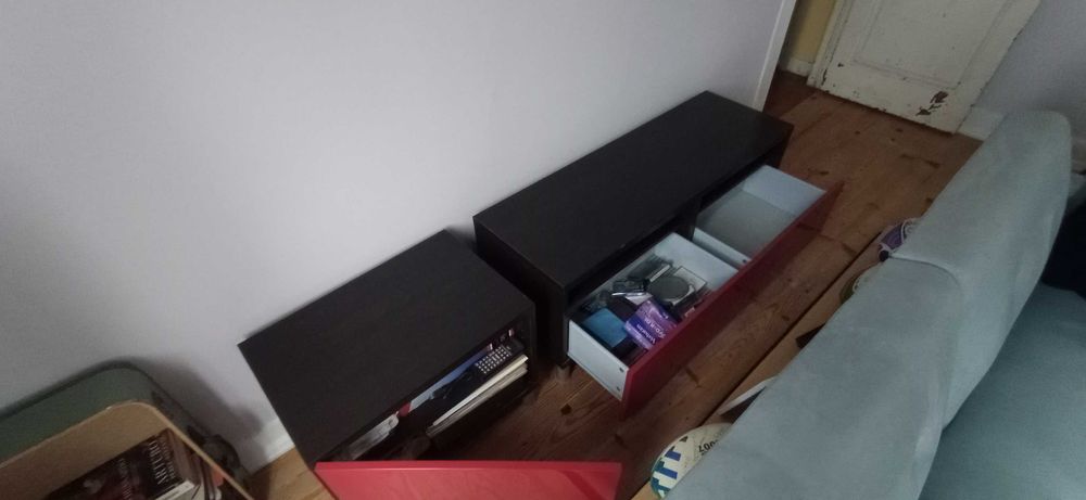 Armário para cd's ou outro. Apoio em sala para tv.