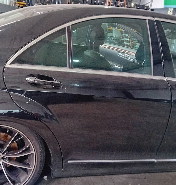 Porta trás direita MERCEDES-BENZ Classe S (W221)
