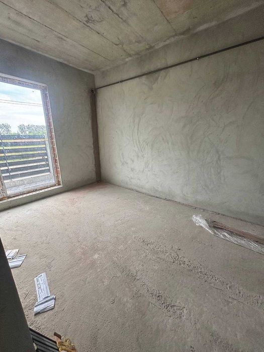 БЕЗ КОМІСІЇ  буд. 132 м (3 спальні) у Пасіках Зубр. , неподалік Сихова