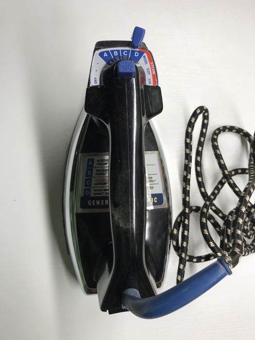 Ferro de engomar novo General eletric