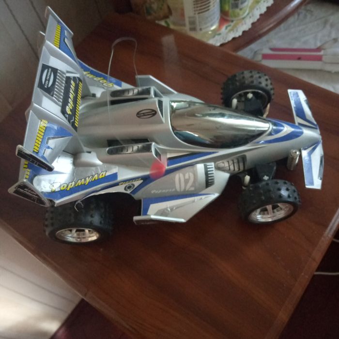 Машинка іграшка на пульту 32 см