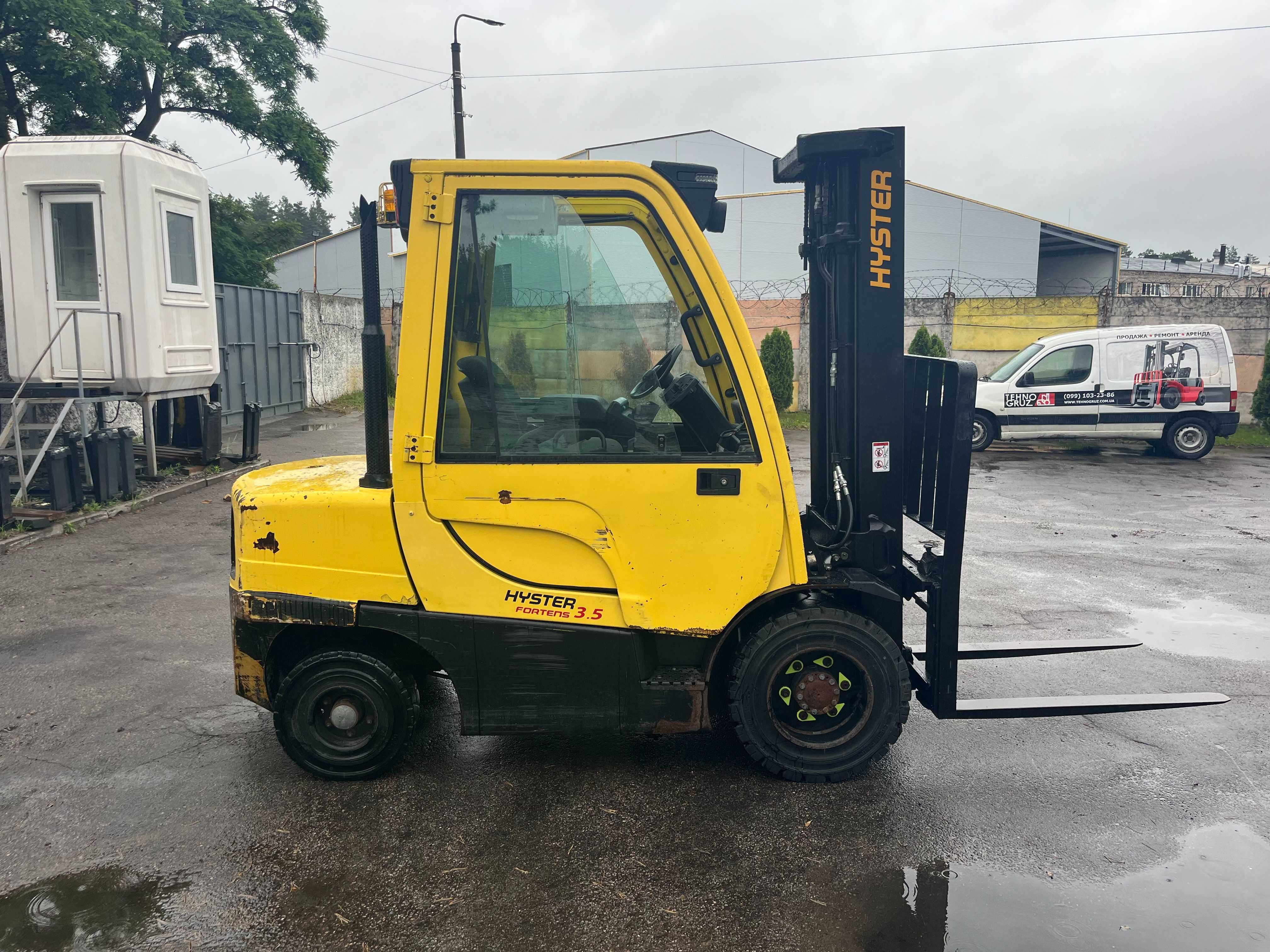 Навантажувач вилковий Hyster H3.5FT дизель