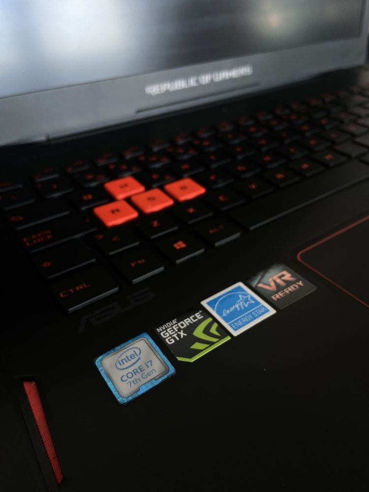 Potência de Jogos: Asus Strix GL702VM - 77A06PB1 em Excelente Estado