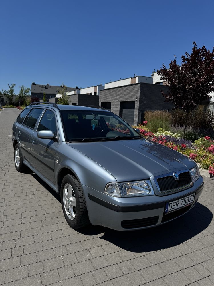 Octavia 1.6 MPI, mocy 102 kM  Przebieg tylko 116 tys, Tempomat