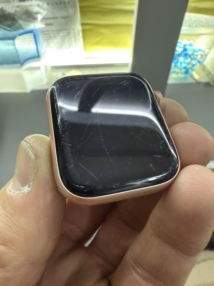 Apple watch series 6 44mm Gold Alu Pink