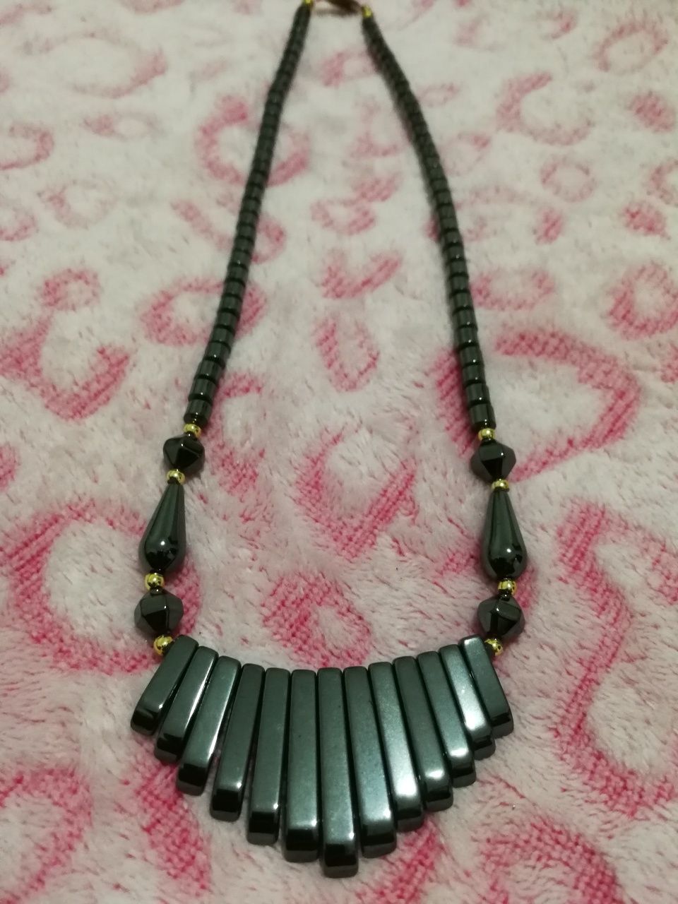 Colares de hematite