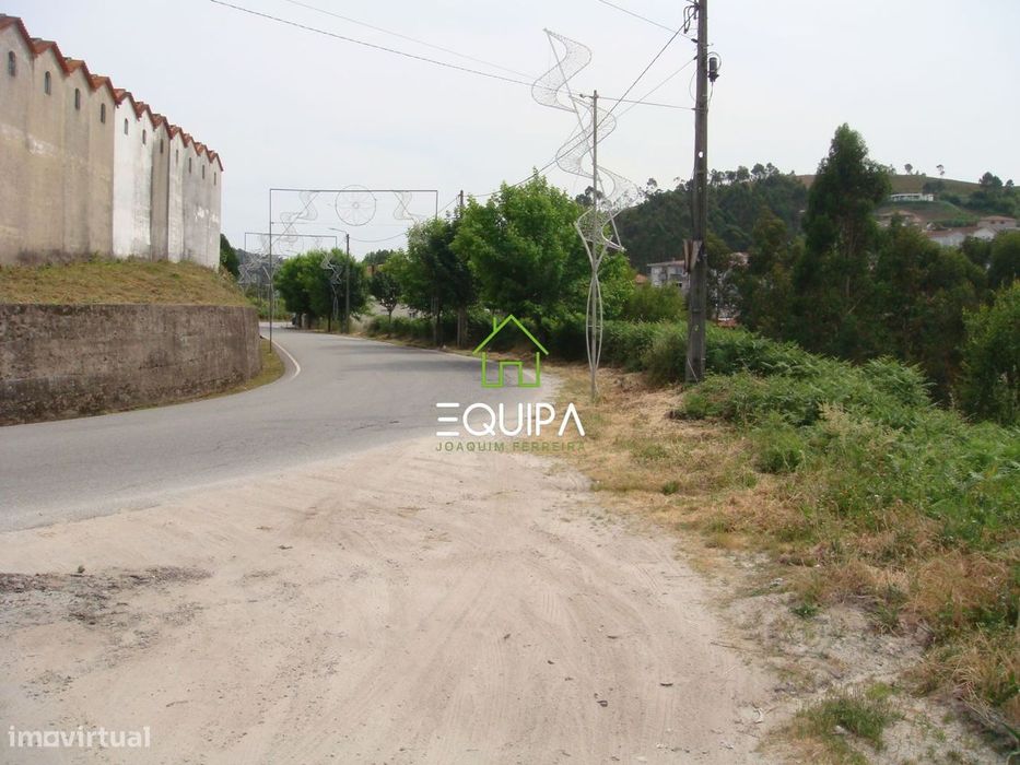 Terreno para construção, na Freguesia de Barrosas, Concelho de Lousa