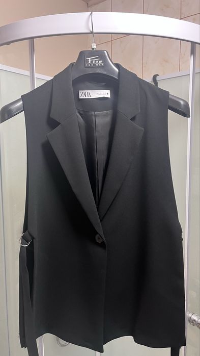 Piękna kamizelka garniturowa Zara roz.L