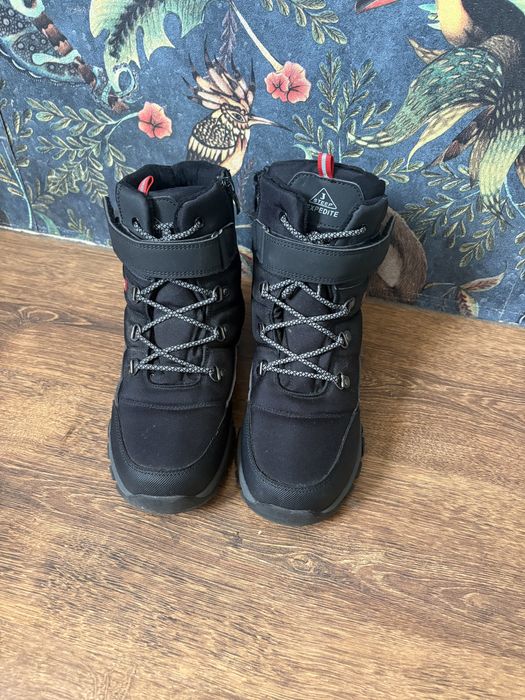 Черевики зимові на хлопчика 37 рр.