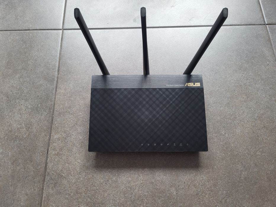 ASUS RT-AC1900U Router64729932911873121