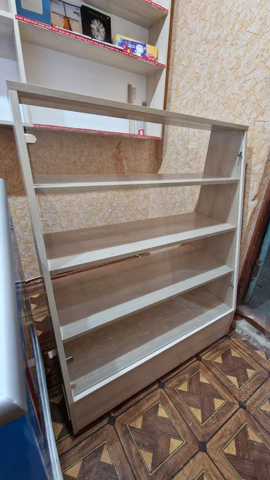 Торговельна полиця, самовивіз