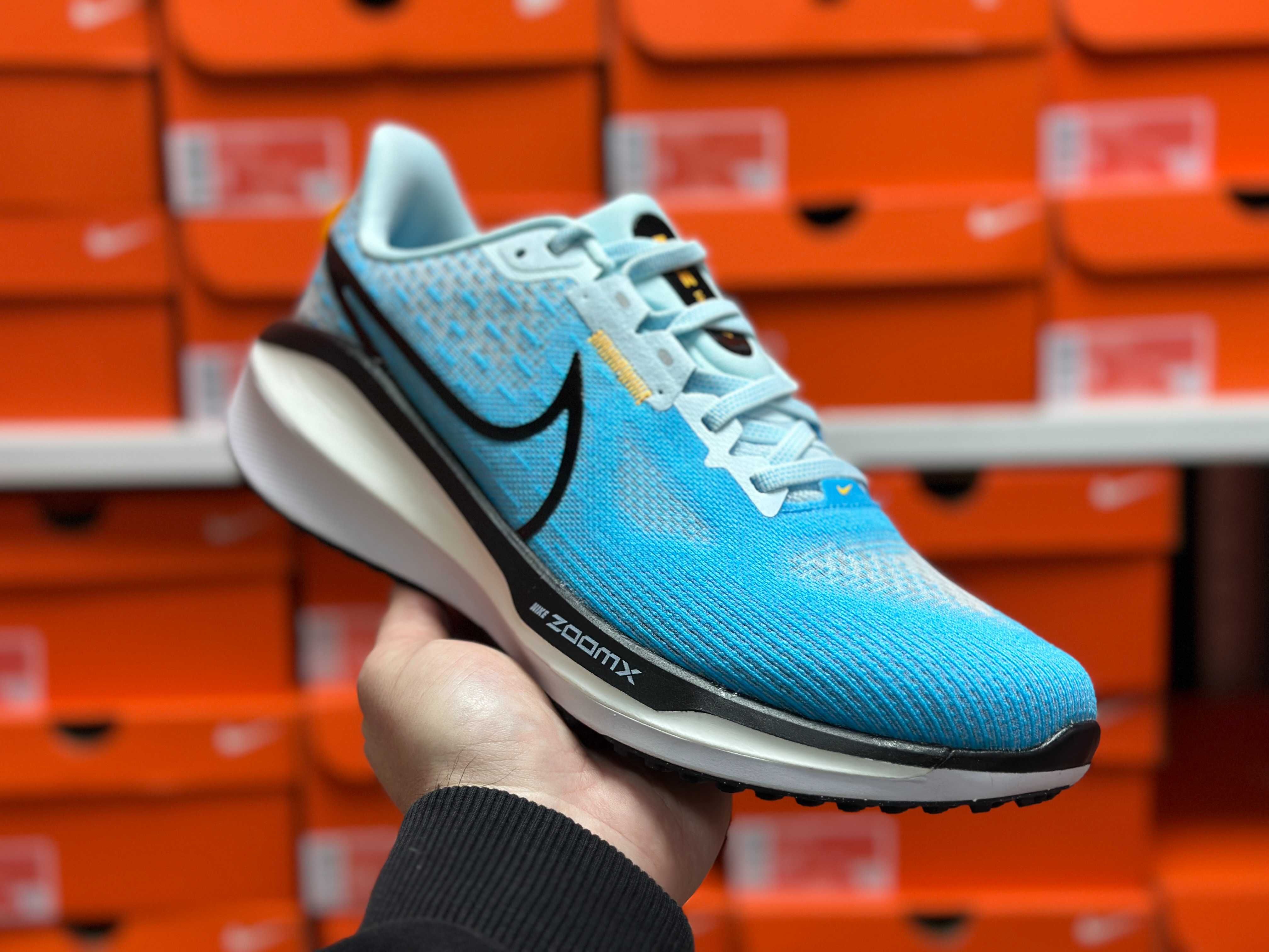 Кросівки Nike Vomero 17 кроссовки FB1309-401