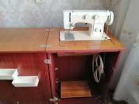 Многооперационная швейная машина класса 1-42м