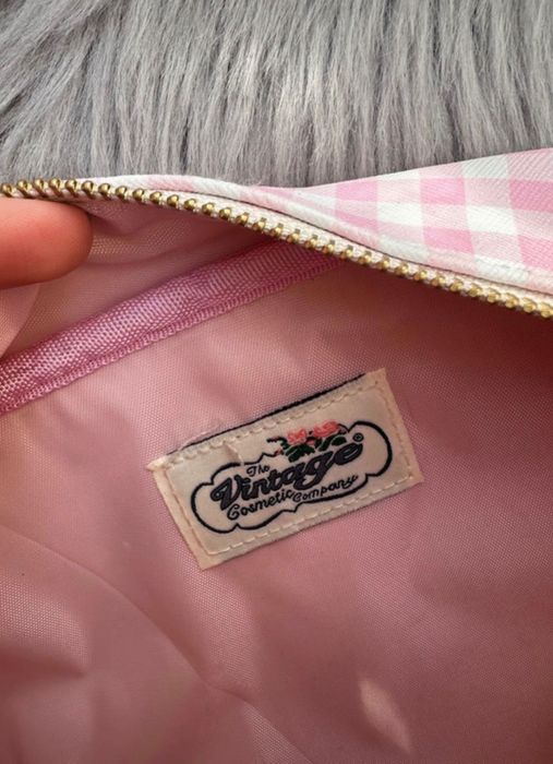 kosmetyczka różowa w kratę the vintage cosmetic użyta raz pojemna