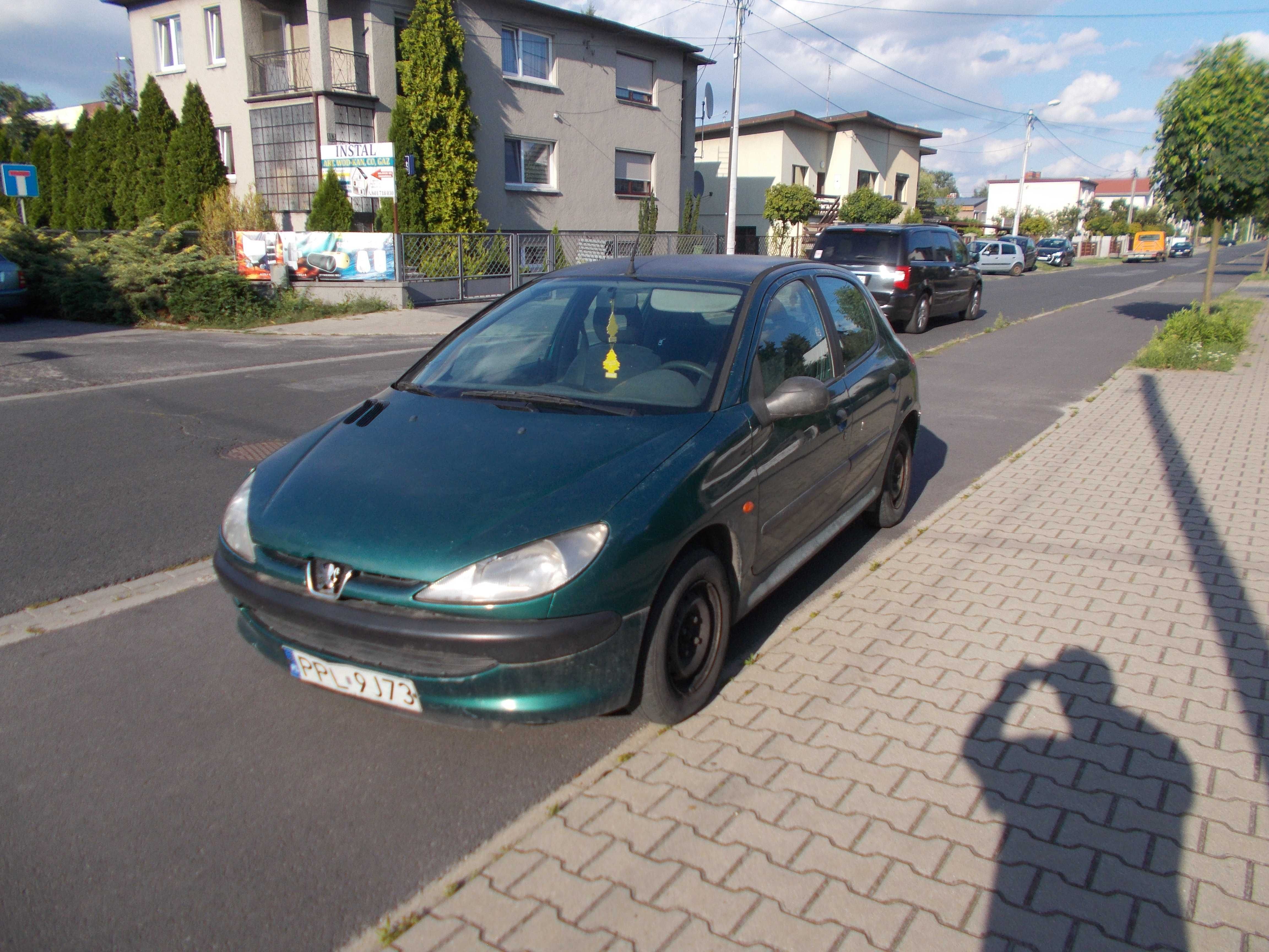 PEUGEOT 206  na cześći 1.1 BENZYNA 5 DRZWI kolor zielony