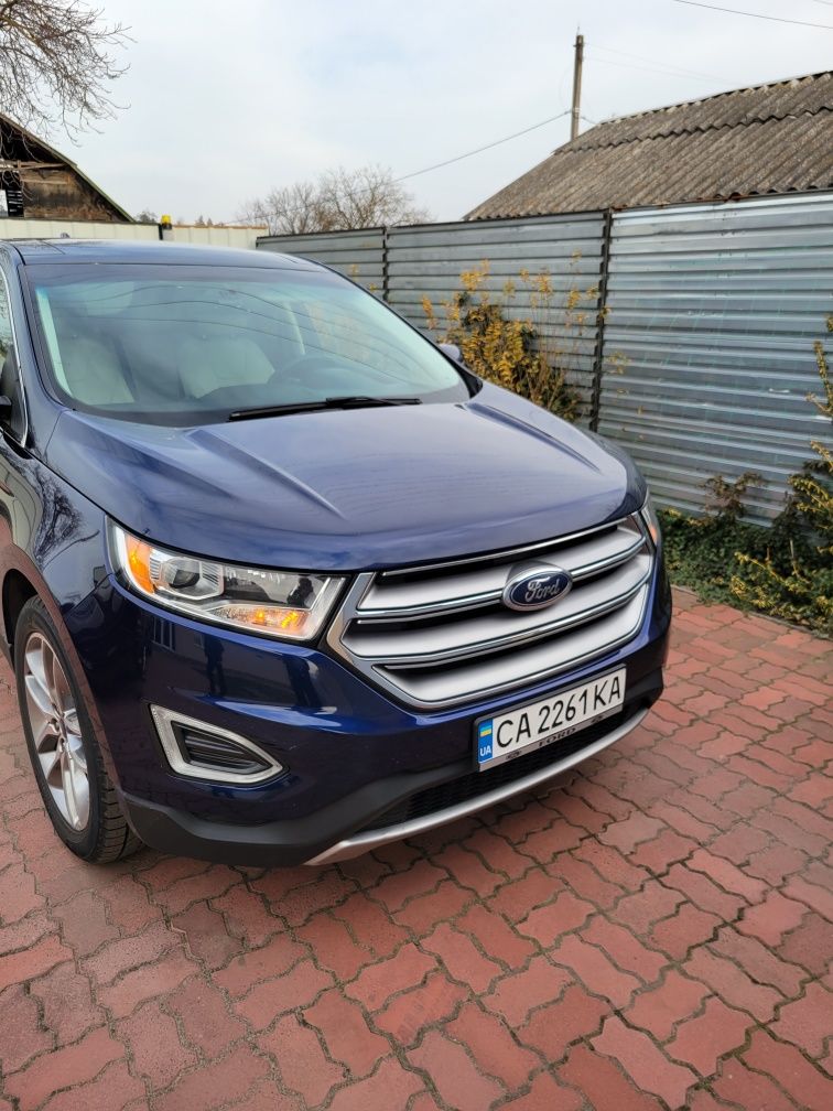 Ford Edge Titanium