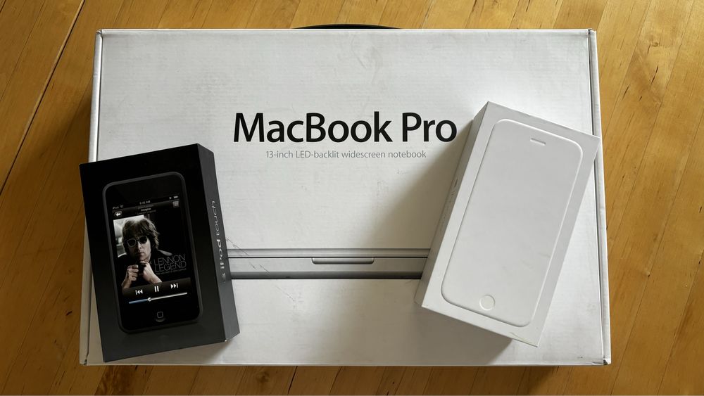 MacBook Pro 13 cali 2011 rok + iPhone 6 + iPod 1st