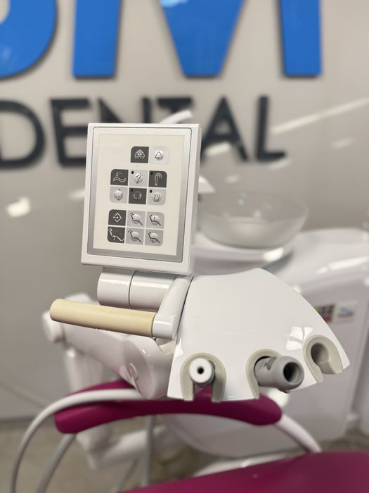 Стоматологічна установка Diplomat Lux DL210