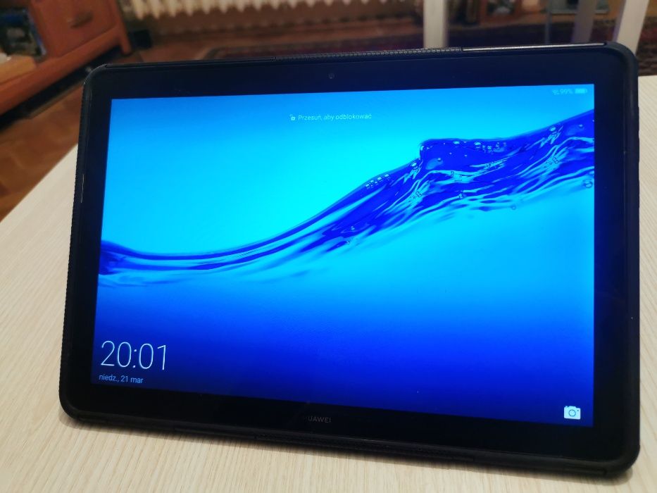 Tablet Huawei T5 10, mało używany, w etui.