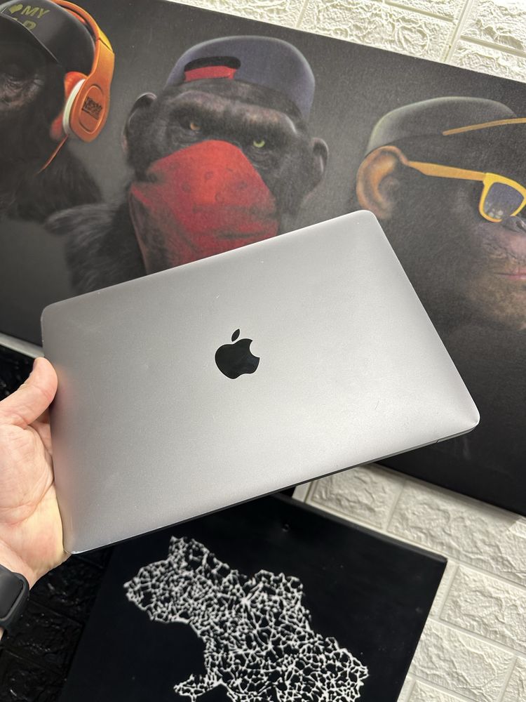 Продам MacBook 1.2GHZ/8GB/512GB-ITP на запчасти