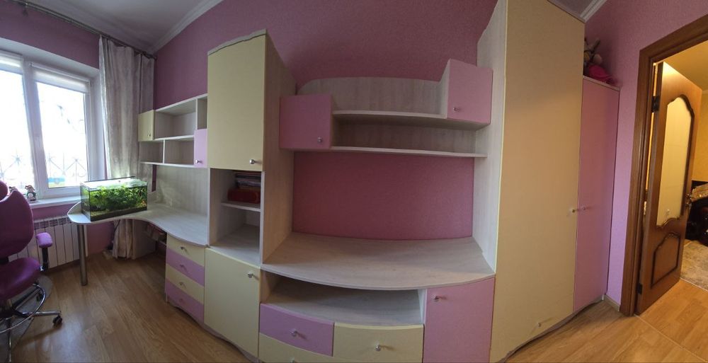 Продам чудову дитячу стінку