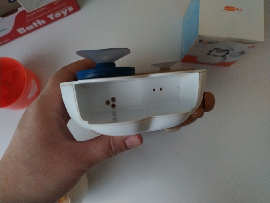 Іграшки для купання, курча фонтан, ведмедик полоскун