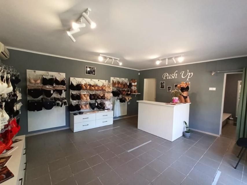 Готовий бізнес у Миргороді: Магазин білизни з власним приміщенням!