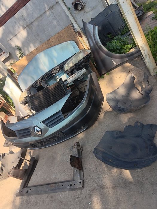 Renault megane II 2 maska zderzak błotnik chłodnice pas lampa  1.4