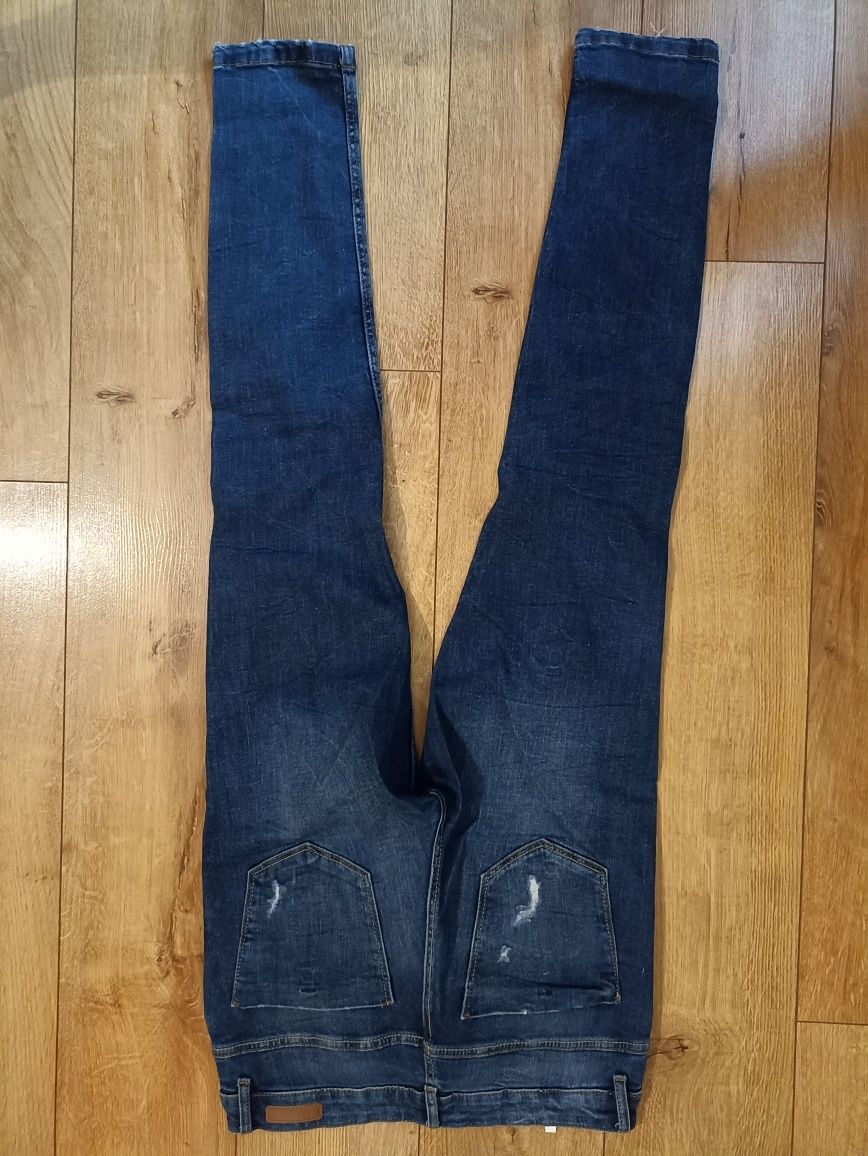Spodnie jeansy damskie slim Cropp M