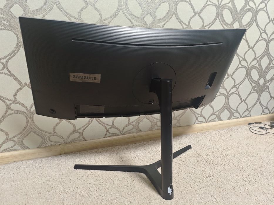 Монитор Samsung C34H890 34" Изогнутый UWQHD, 100 Гц, USB-C Идеал