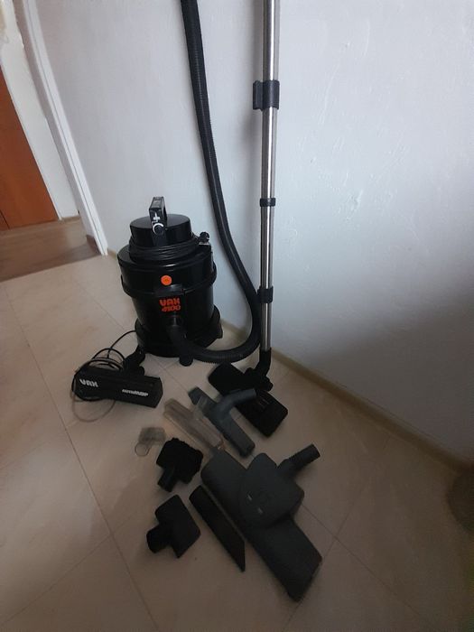 Odkurzacz profesjonalny VAX 4100 piorący