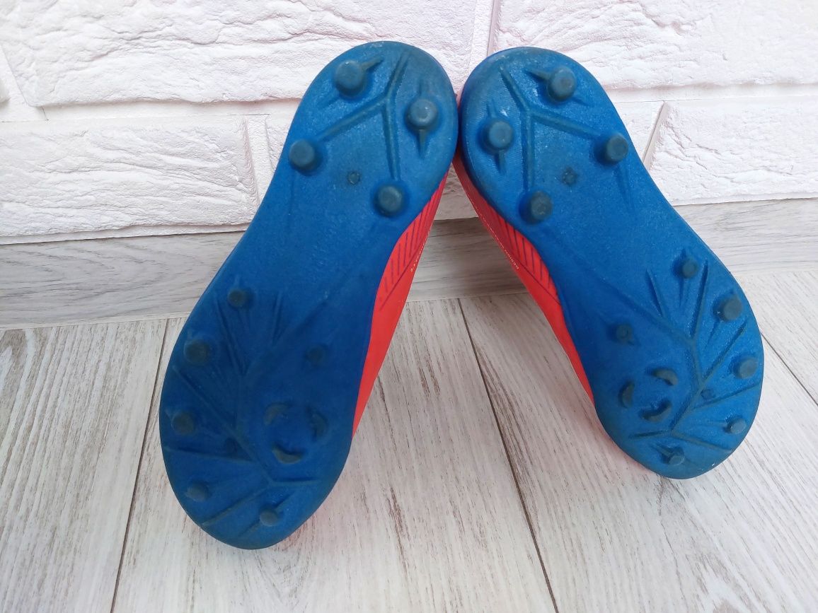 Korki sportowe firmy Kipsta 34