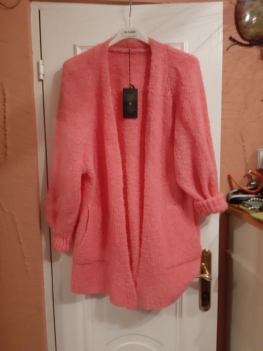 Sweter B.modny włoski  nowy