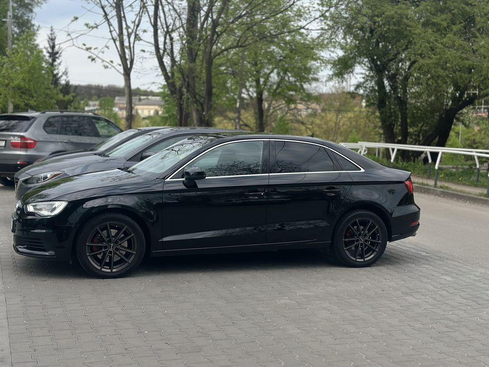 Продам Audi a3 2015