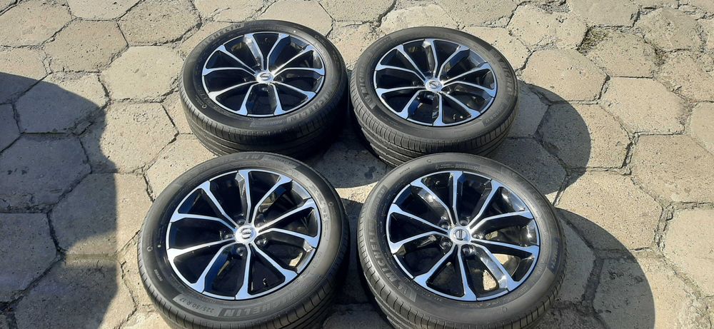 Felgi aluminiowe z oponami VOLVO 17"