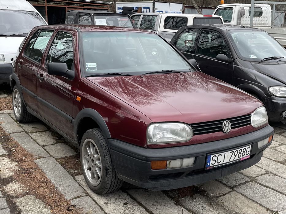 Sprzedam Vw golf 3 1.6 benzyna