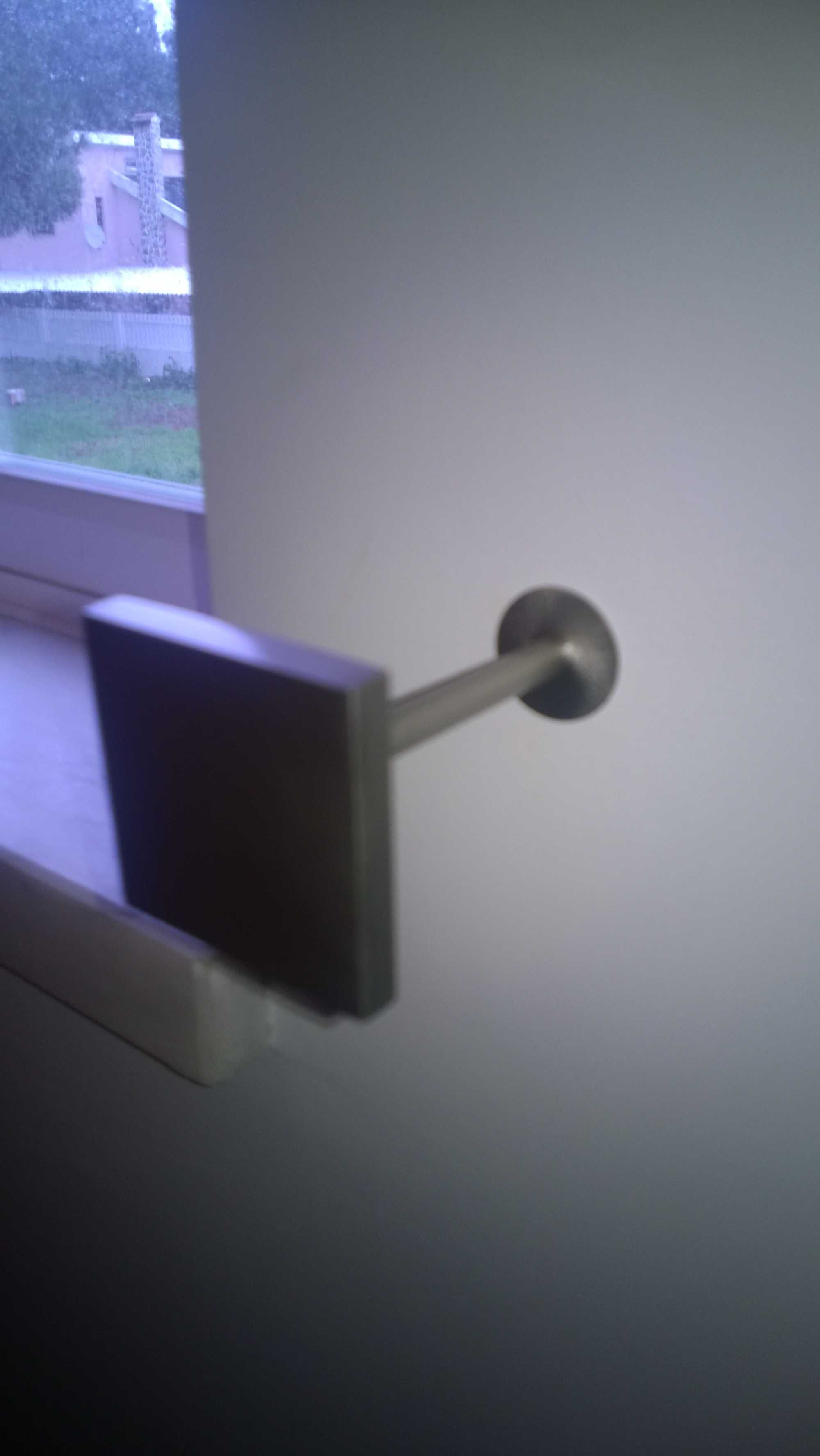 Conjunto 2 suportes para prender cortinados em inox, novos