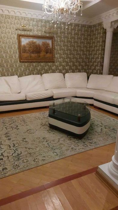 Шкіряний диван кутовий великий