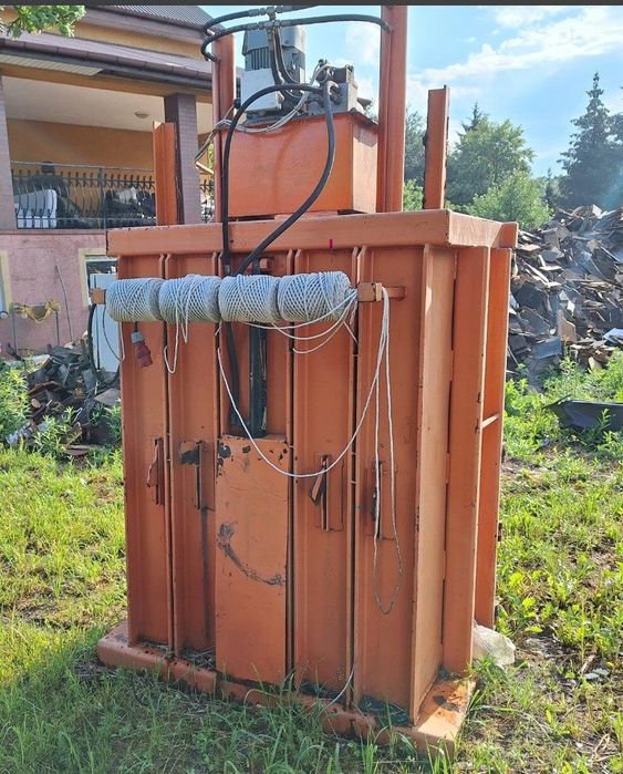 Prasa belownica do odpadów, makulatury, folii, śmieci ck-250 16 ton