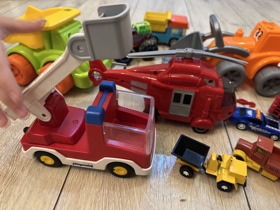 Гелікоптер,машинки ігоашки