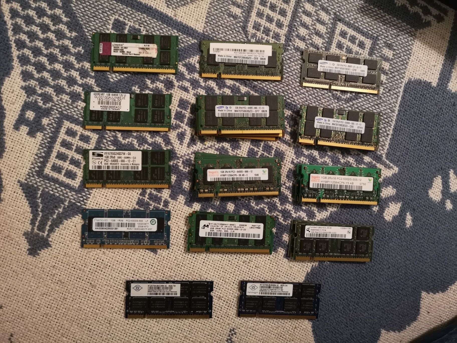 Várias Memórias para portátil DDR2, DDR3 e DDR4