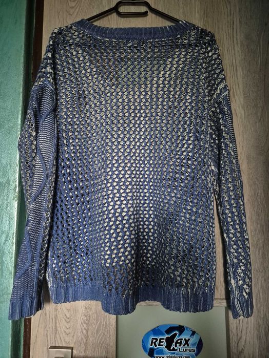 Sweterek ażurowy 38