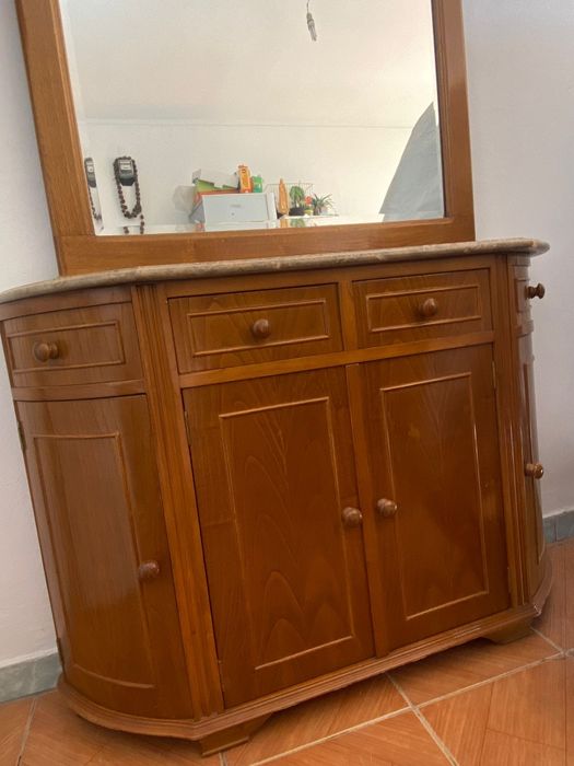 Sapateira com espelho